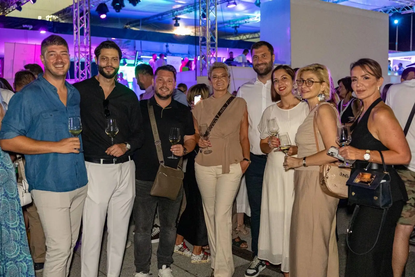 ASA CENTRAL osiguranje: Ponosni partner Summer Wine Lounge festivala